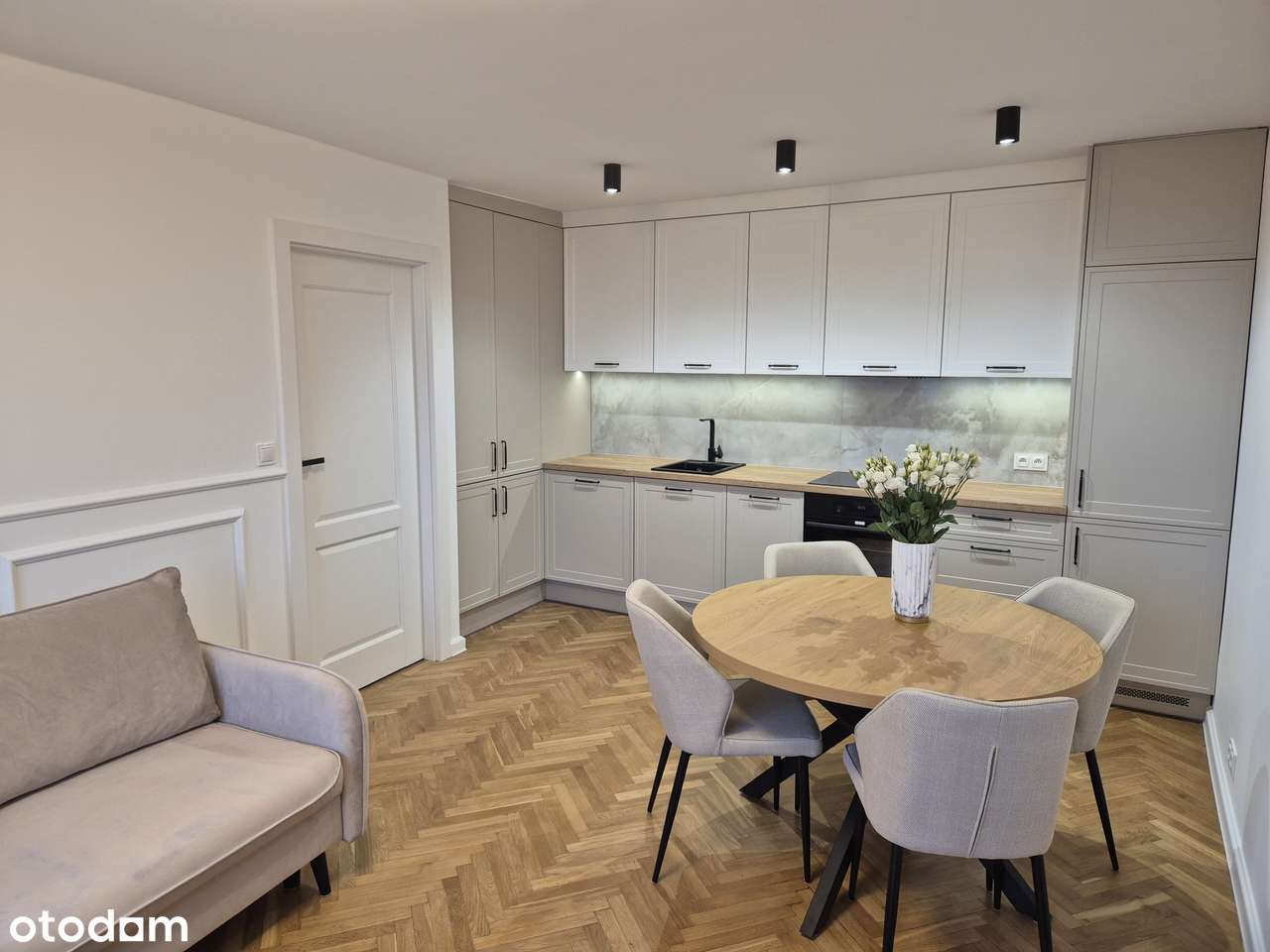 Dwa pokoje przy Ząbkowskiej po remoncie!-7