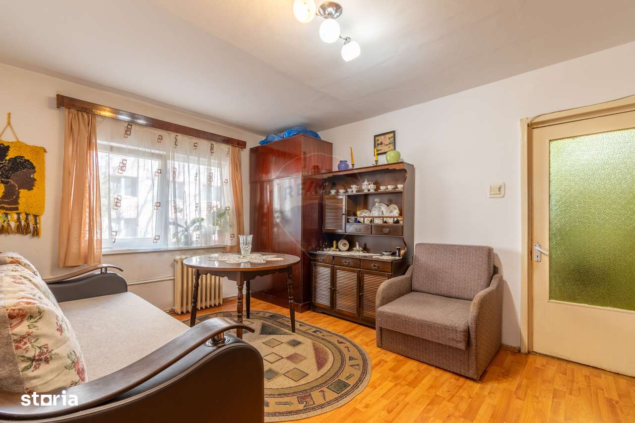 Apartament cu 2 camere de vanzare pe Str.Jean Jaures Nr.12, 43mp-1