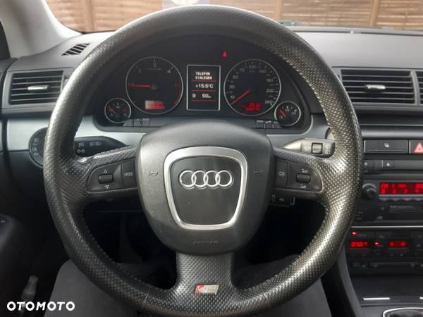 Audi A4 Avant 2.0 TDI - 8