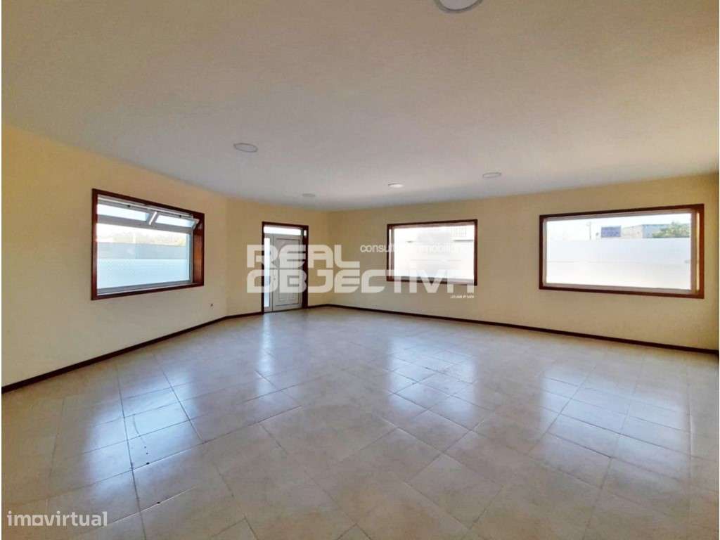 Loja para comércio em Vila Chã - Grande imagem: 2/7