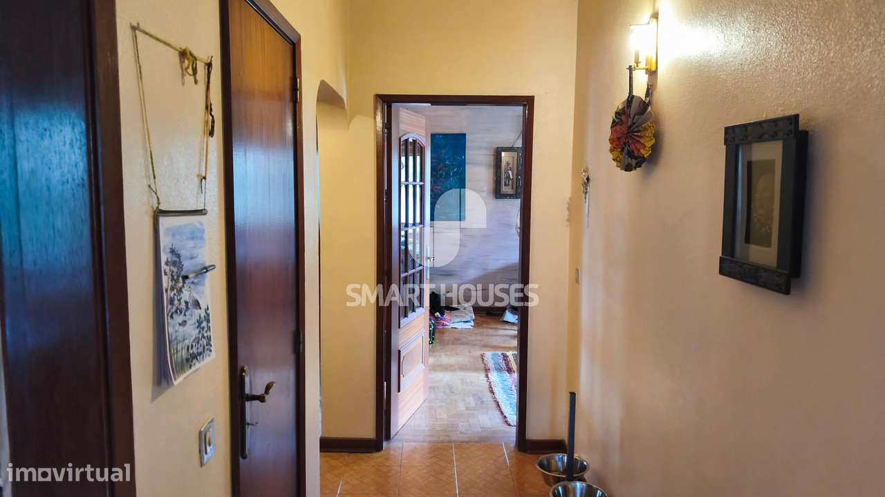 Moradia T3+1 em Avô c/ terreno-13