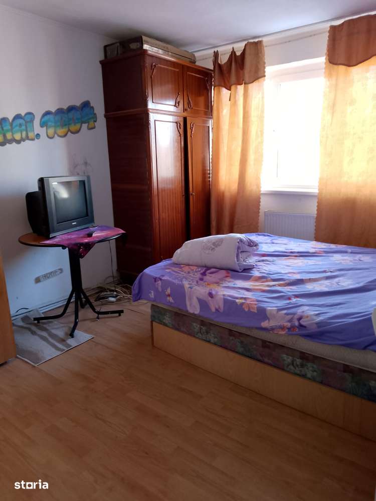 De Vanzare Apartament cu 2 camere zona Plantelor-3