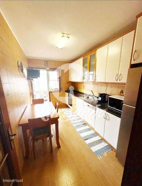 Apartamento T3, situado em Ermesinde  Espaçoso, luminoso e com loca...-6