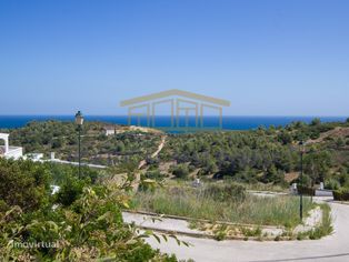 Lote para moradia com fabulosa vista mar perto de Burgau e Salema