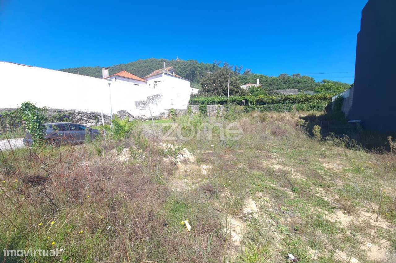 Lote de Gaveto para Construção com 202 m² – Monserrate-5