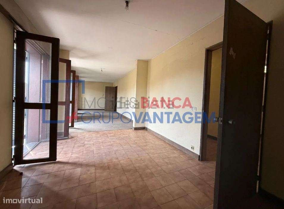 APARTAMENTO T3 - FAFE - CENTRO-25