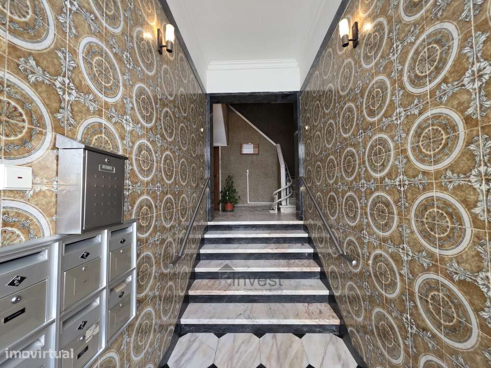 Apartamento T2, Flamenga, Santo António dos Cavaleiros , Loures-18