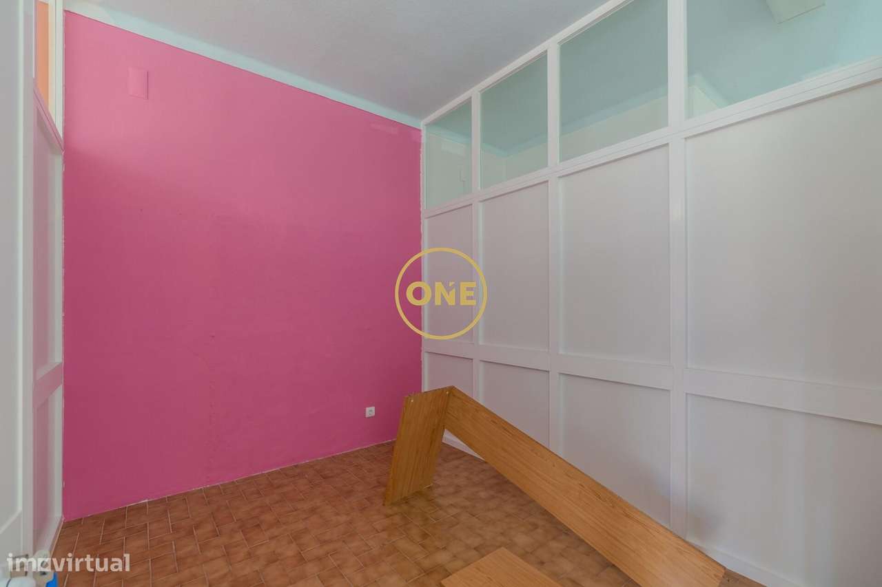 Prédio em propriedade total com 5 divisões independentes - Povoa da Ga-41