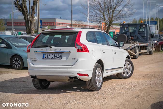 Volvo XC 60 T5 Momentum - 7