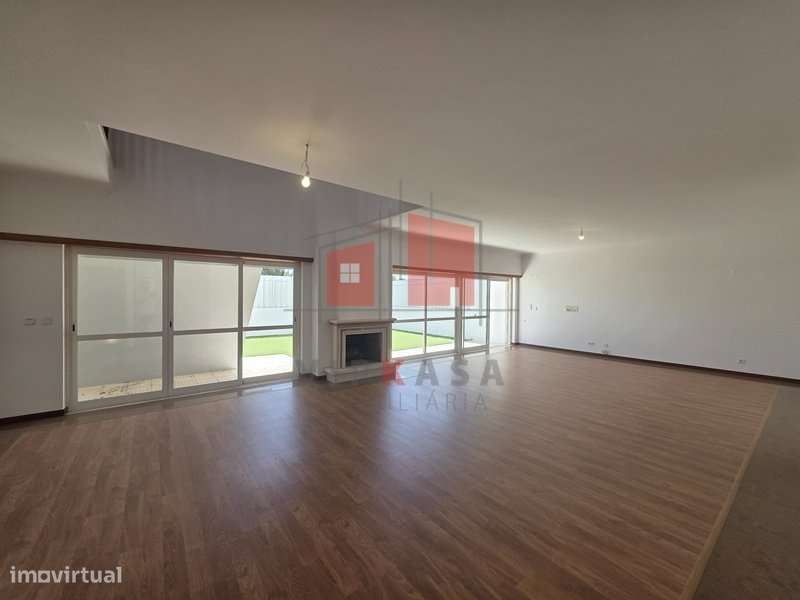 Moradia T4 em Sesimbra - Grande imagem: 4/43