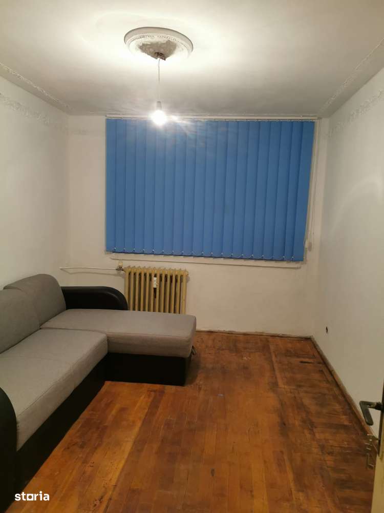 Semidecomandat, parter, Brazda-Liceul Pedagogic - Imagine principală: 4/7