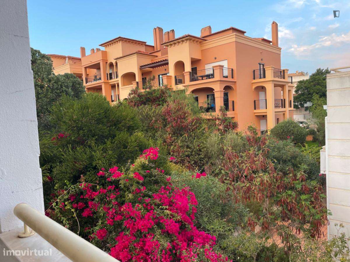 Apartamento com 1 quartos - localizado em Lagos - Grande imagem: 4/16