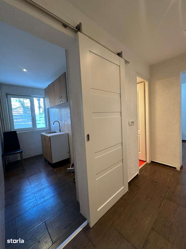Apartament 3 camere, bucătărie separată, 1 etaj .. 91900 euro-1