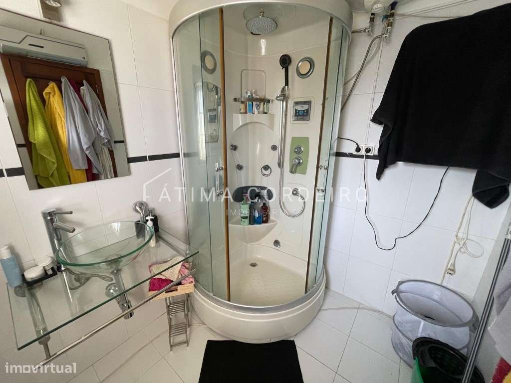 Excelente Moradia T3+1 com garagem em zona privilegiada-20