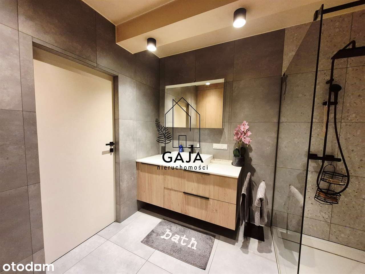 W pełni wyposażony apartament przy ul. Okulickiego-10