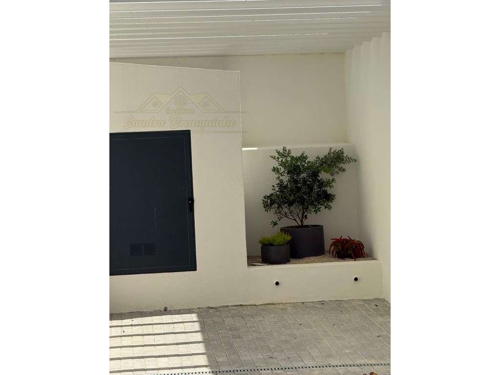 Moradia T5(NOVA) com Piscina-15