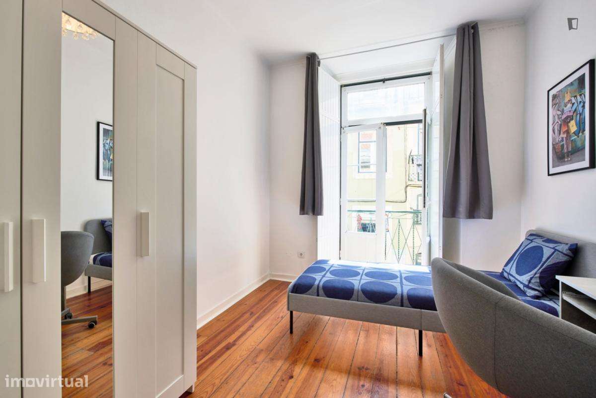Quarto - localizado em Graça Lisbon - Grande imagem: 5/22