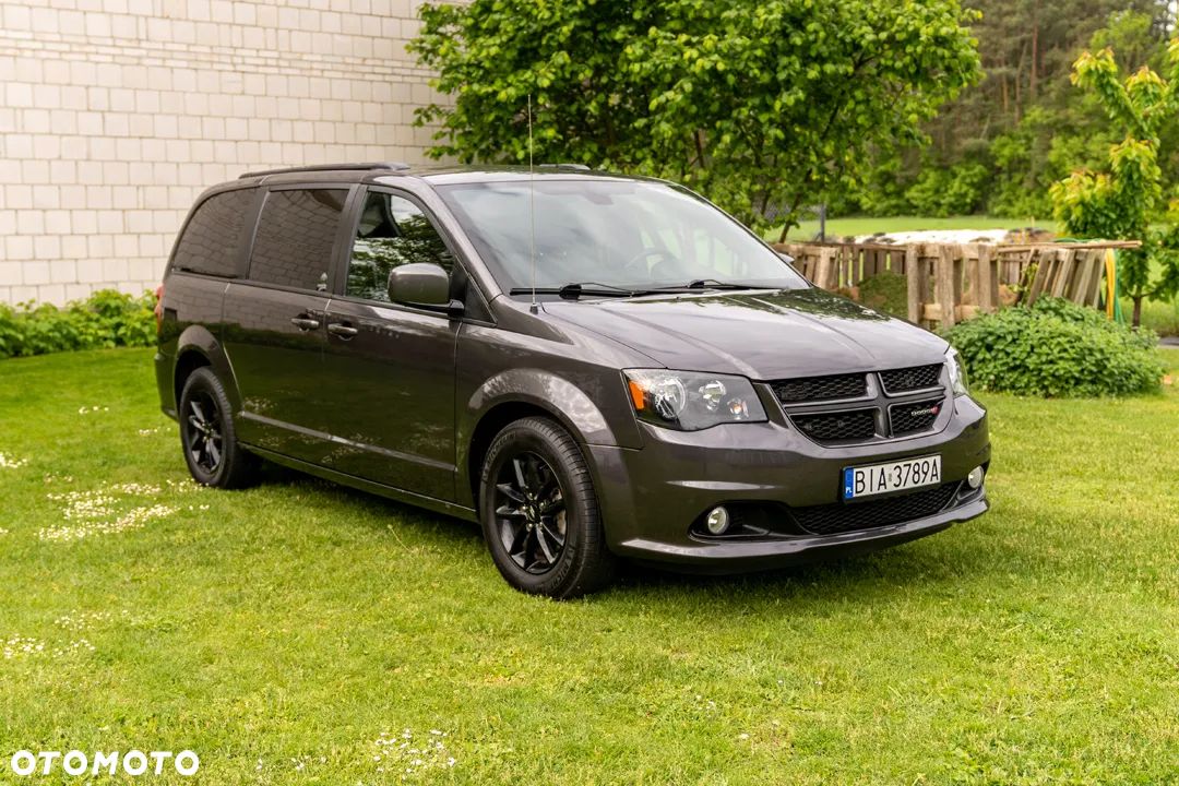 Dodge Grand Caravan 3.6 R/T - 1