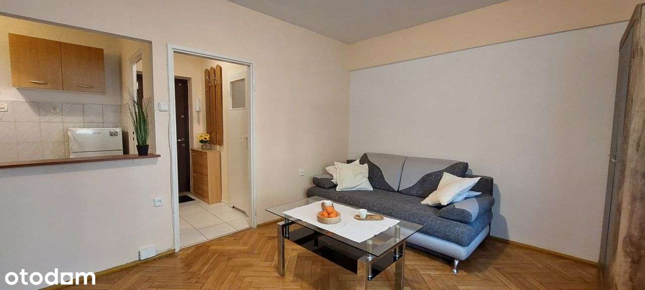 Mieszkanko z Kw przy Al. Jana Pawła II-7