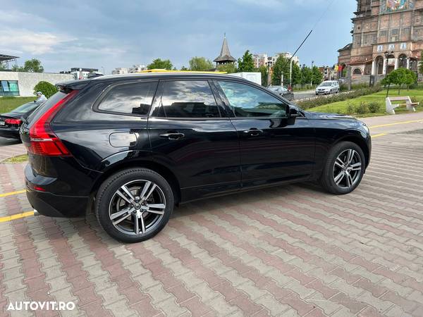 Volvo XC 60 B5 AWD Momentum - 8