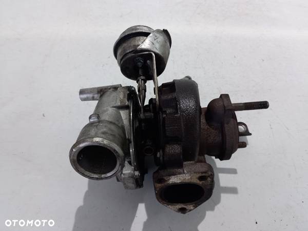 Turbosprężarka turbina kolektor ssący przewód oleju BMW E39 FL 3.0 TDI - 6