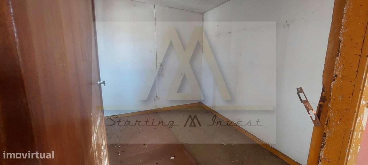 Moradia com terreno em estado de ruína na freguesia de Retorta em V...-8