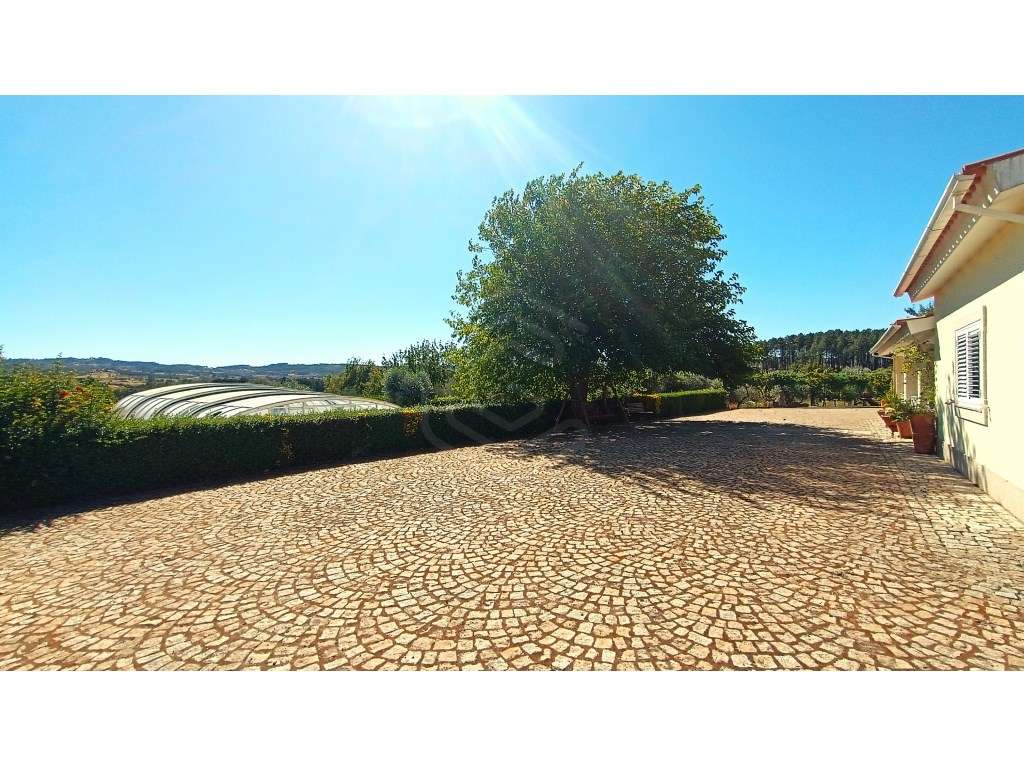 M ORADIA T3 COM PISCINA COBERTA , QUINTAL E 2 GARAGENS, BELMONTE, B...-26