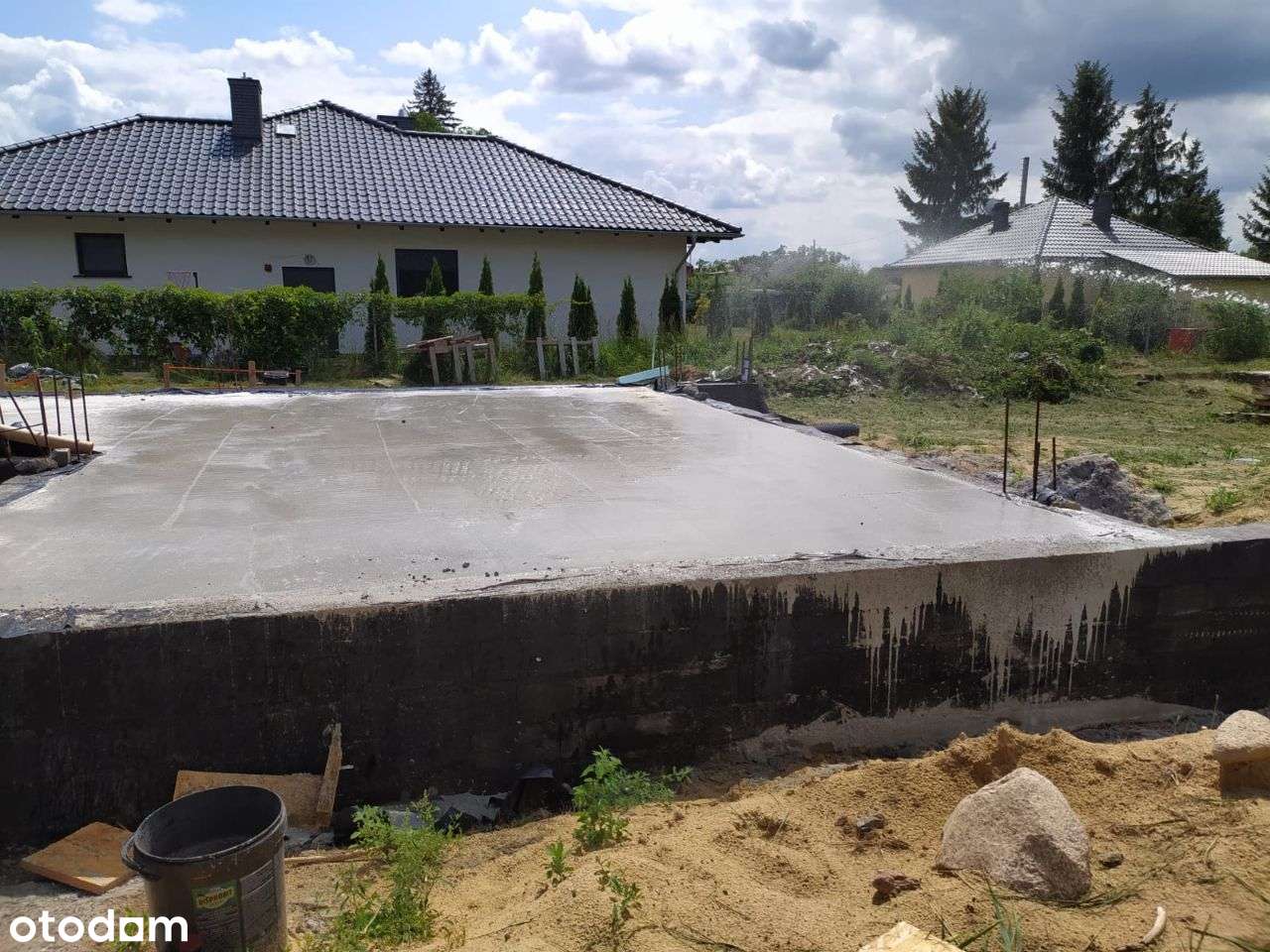 Piękna działka z rozpoczętą budową z projektem-9