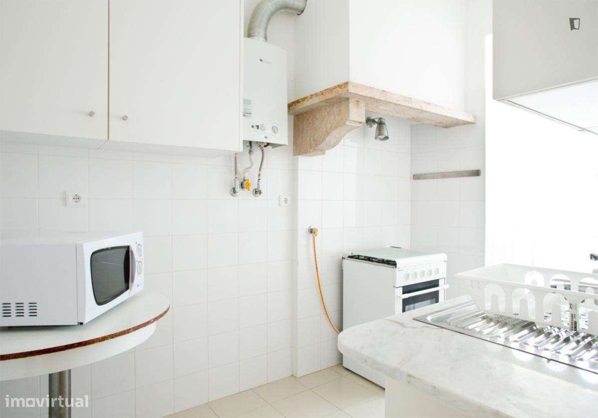 Apartamento com 3 quartos - localizado em Campolide Lisbon - Grande imagem: 4/10