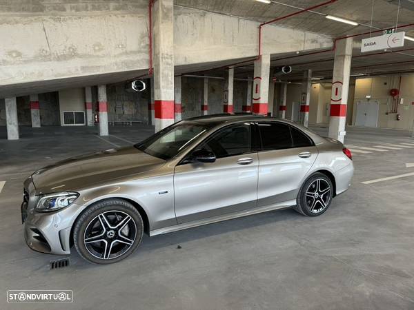 Mercedes-Benz C 300 de AMG Line - 24