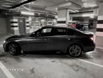 BMW Seria 3 330e iPerformance M Sport - 10