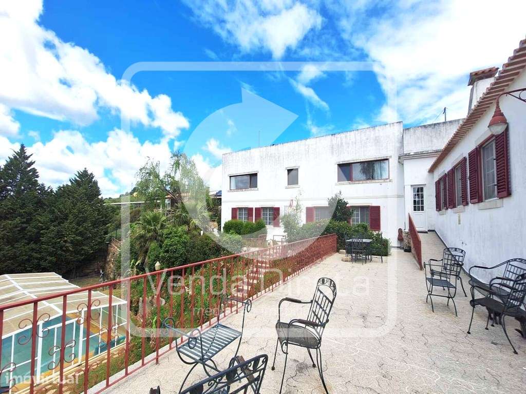 Moradia V6 com anexo T2 com terreno de 7.480 m2 em Arruda dos Vinho...-24