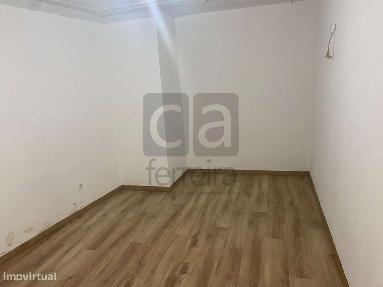 Moradia T3+ T2 uma a rentabilizar SAntarem-13