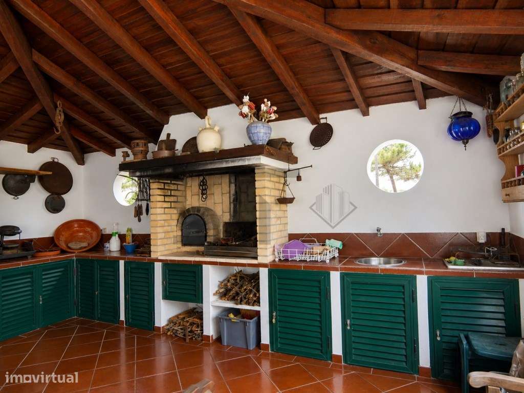 Moradia de Sonho T4+1 para Venda com Total Vista Mar, junto à Praia...-9