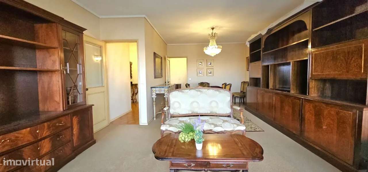 Apartamento T3 em Espinho, Aveiro - Oportunidade Única! - Grande imagem: 4/32