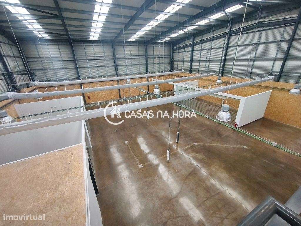 EXCELENTE PAVILHÃO - 500M2 c/ MEZANINE 80M2  CONDOMINIO PRIVADO - R... - Grande imagem: 3/30