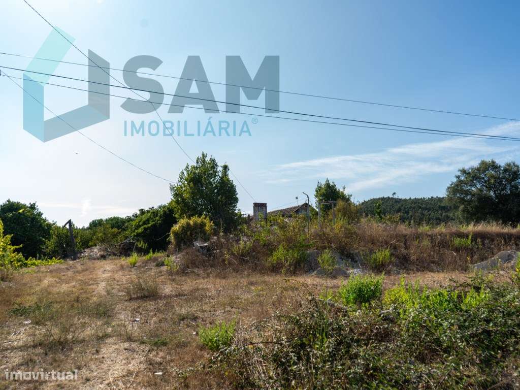 Moradia Térrea para Restauro | Terreno de malha urbana com 9.004 m²-47
