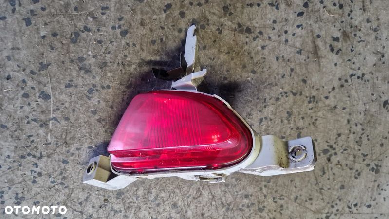 MAZDA 2 DE LAMPA PRZECIWMGIELNA PRAWY TYŁ - 1