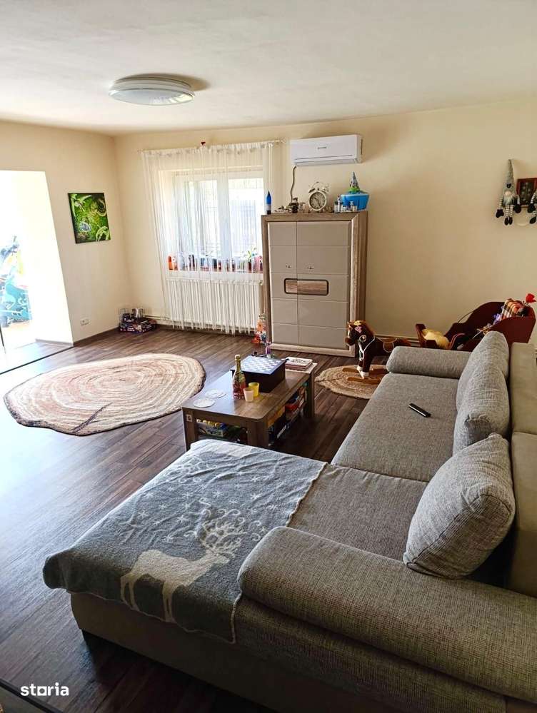 Casa individuala spatioasa si teren mare, pozitie excelenta, Sacalaz - Imagine principală: 5/20