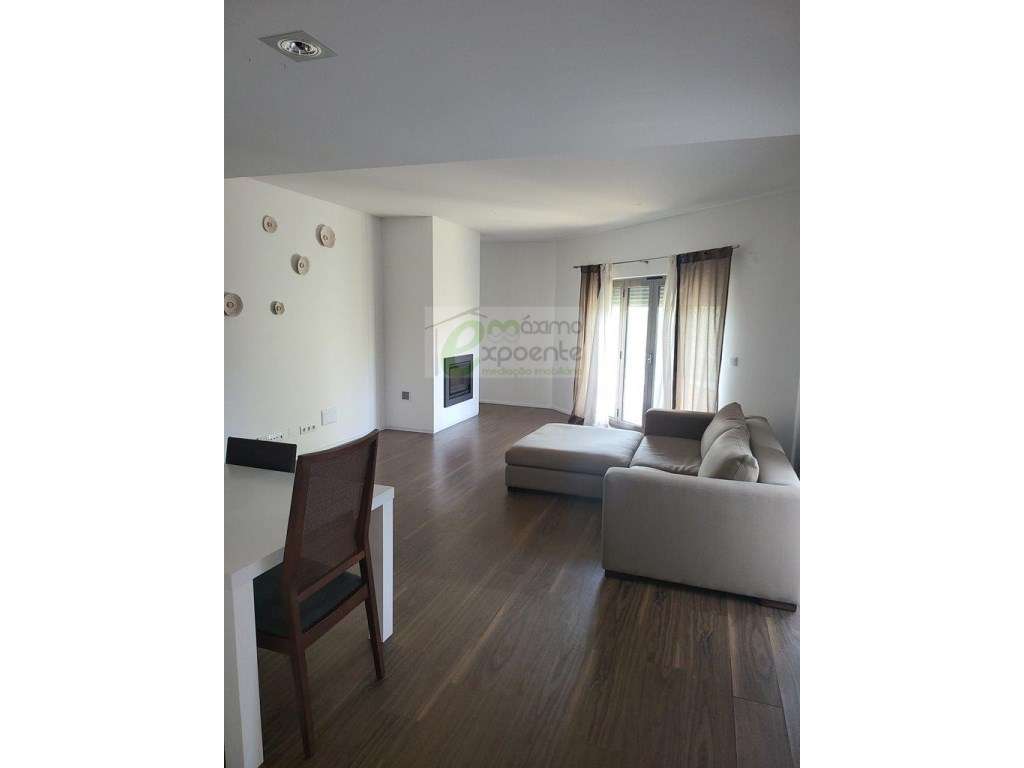 Apartamento T4 Mobilado - Condomínio Beira Rio Torres Novas - Grande imagem: 4/17