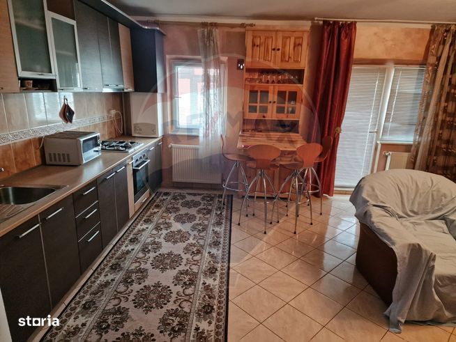 Apartament cu 3 camere de vânzare în zona Stefan cel Mare-10