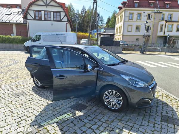 Peugeot 208 1.2 PureTech Allure S&S EAT6 - 9