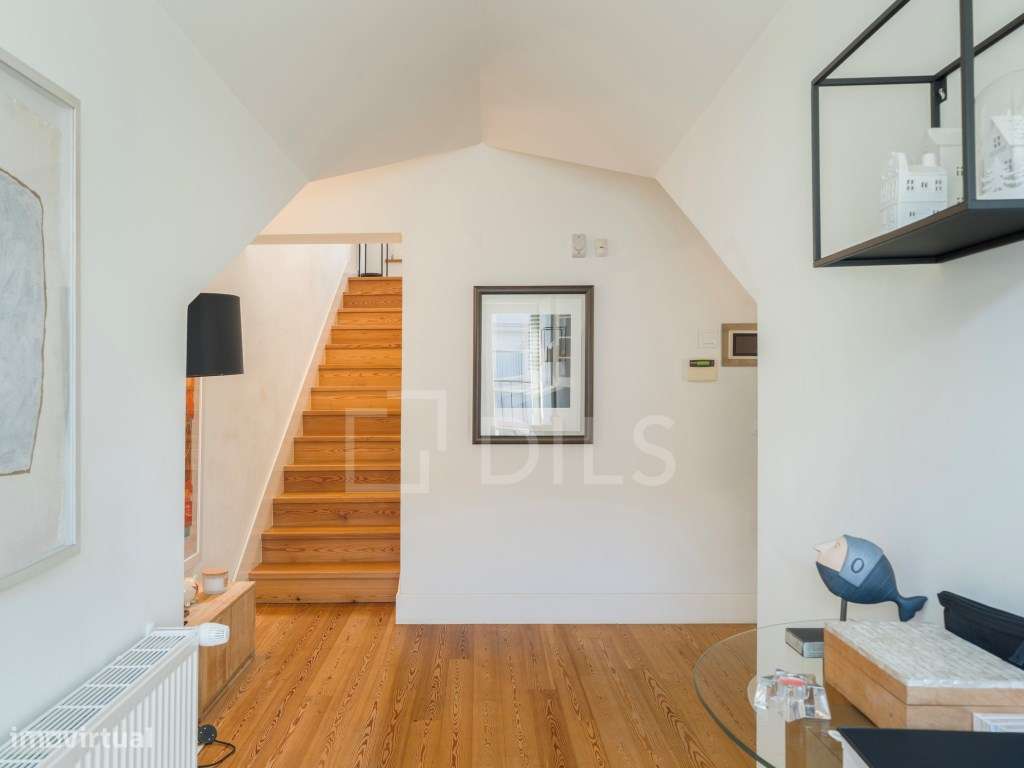 Apartamento T3 duplex com vista rio e garagem privativa, na Estrela...-10