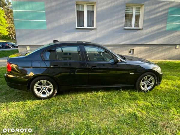 BMW Seria 3 318d - 2