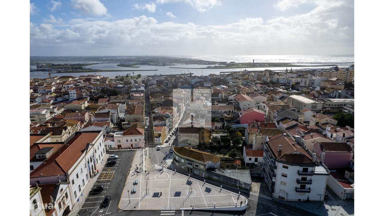 Moradia para Restaurar T10-10