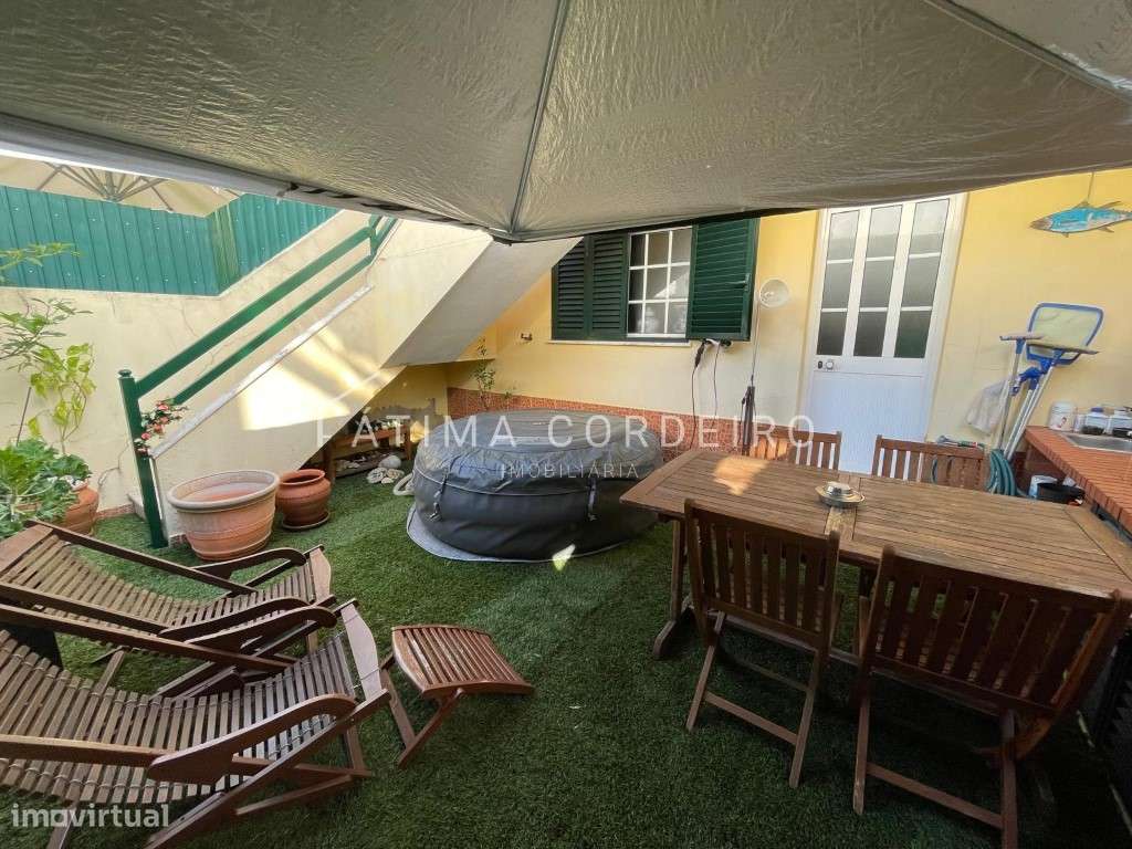 Excelente Moradia T3+1 com garagem em zona privilegiada-33