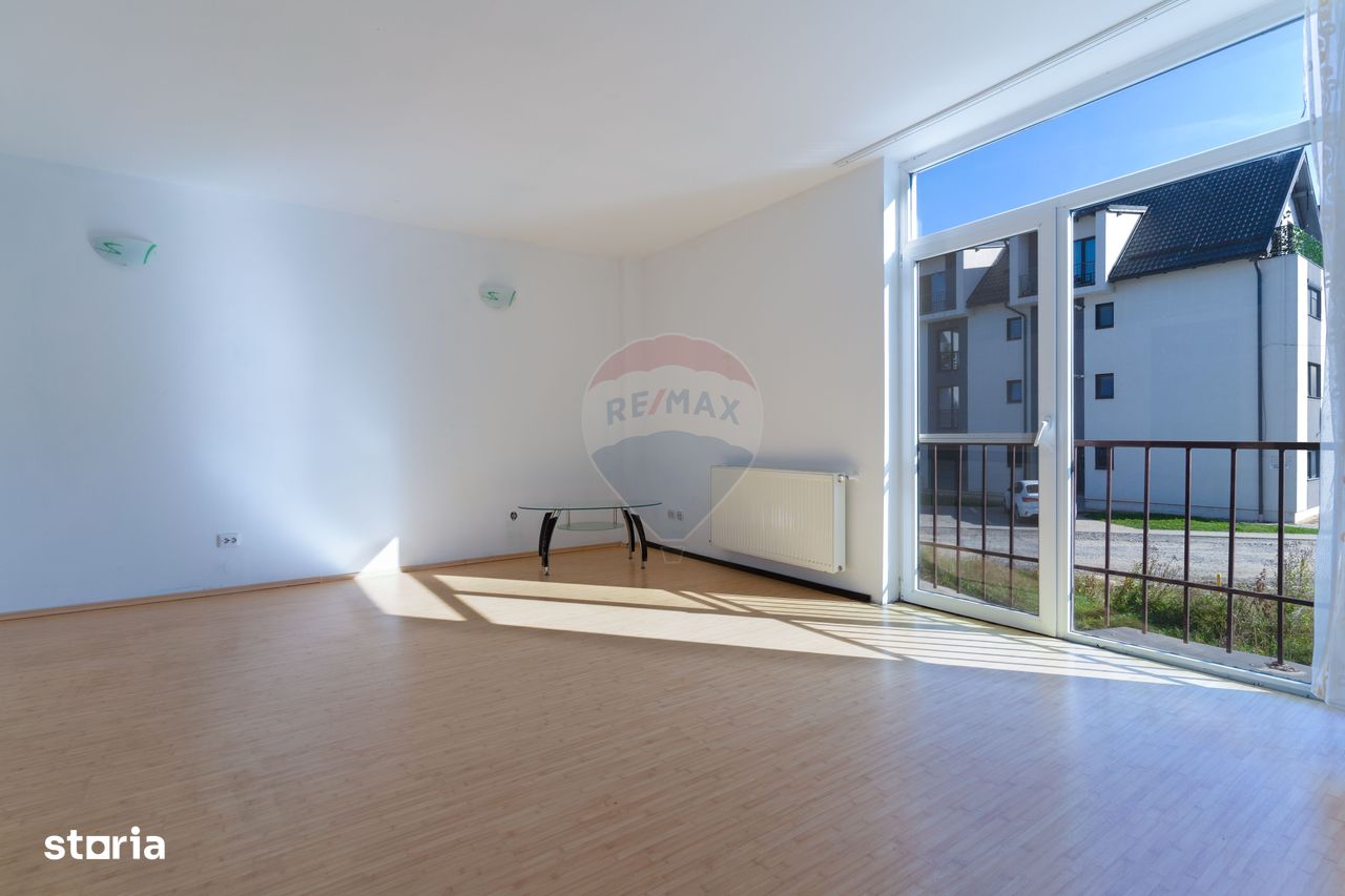 Apartament de vanzare, 3 camere, 99 mp, zona ONCOS