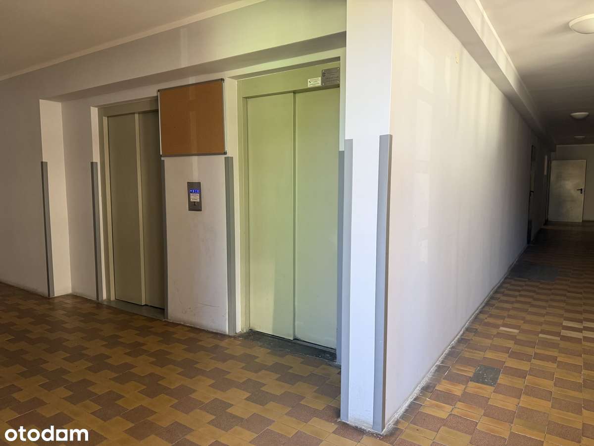 Dwa pokoje, oddzielna kuchnia, panoramiczny widok, balkon typu loggia-16