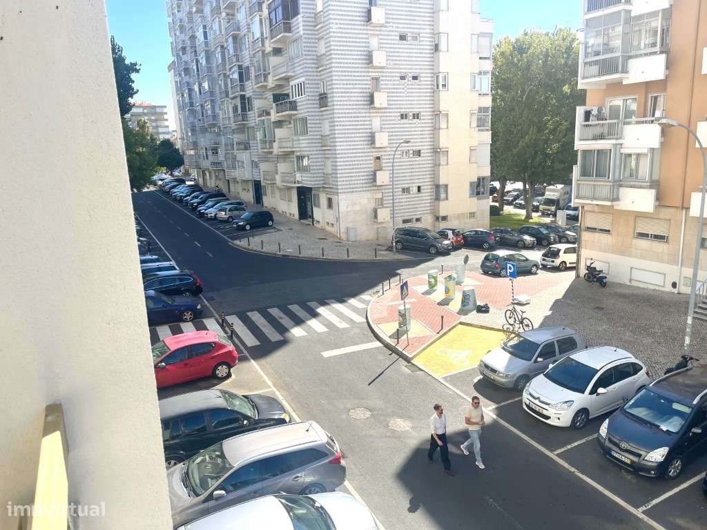 Apartamento T2 Remodelado no Coração de Oeiras - Conforto, Estilo e...-12