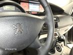 Peugeot 807 HDi 165 Premium - 19